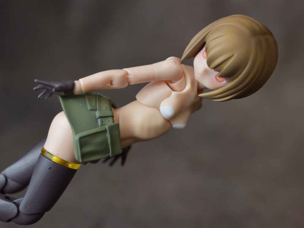 メガミデバイス PUNI☆MOFU用ボディパーツ AA (ホワイト)プラス ミリタリースカート+ショートボブ