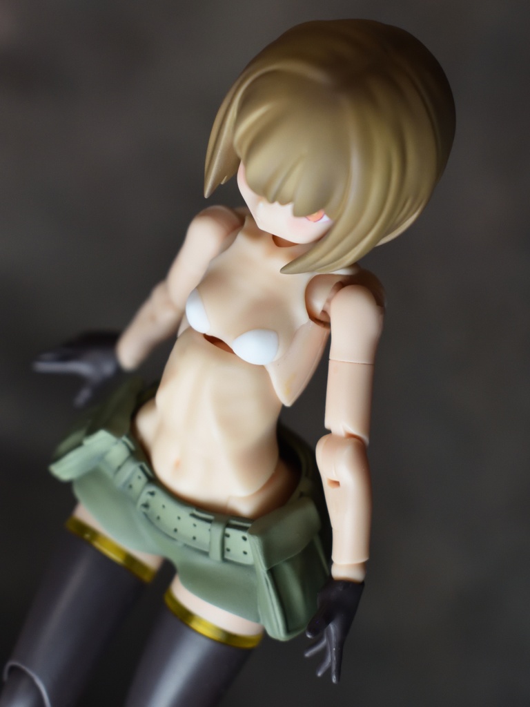 メガミデバイス PUNI☆MOFU用ボディパーツ AA (ホワイト)プラス ミリタリースカート+ショートボブ