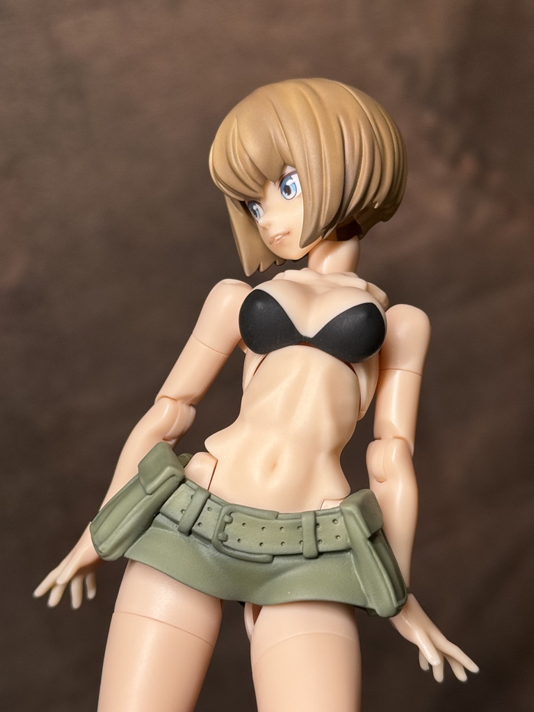 メガミデバイス バスタードール用ボディパーツ C(ブラック) ◆プラス ミリタリースカート+ショートボブ