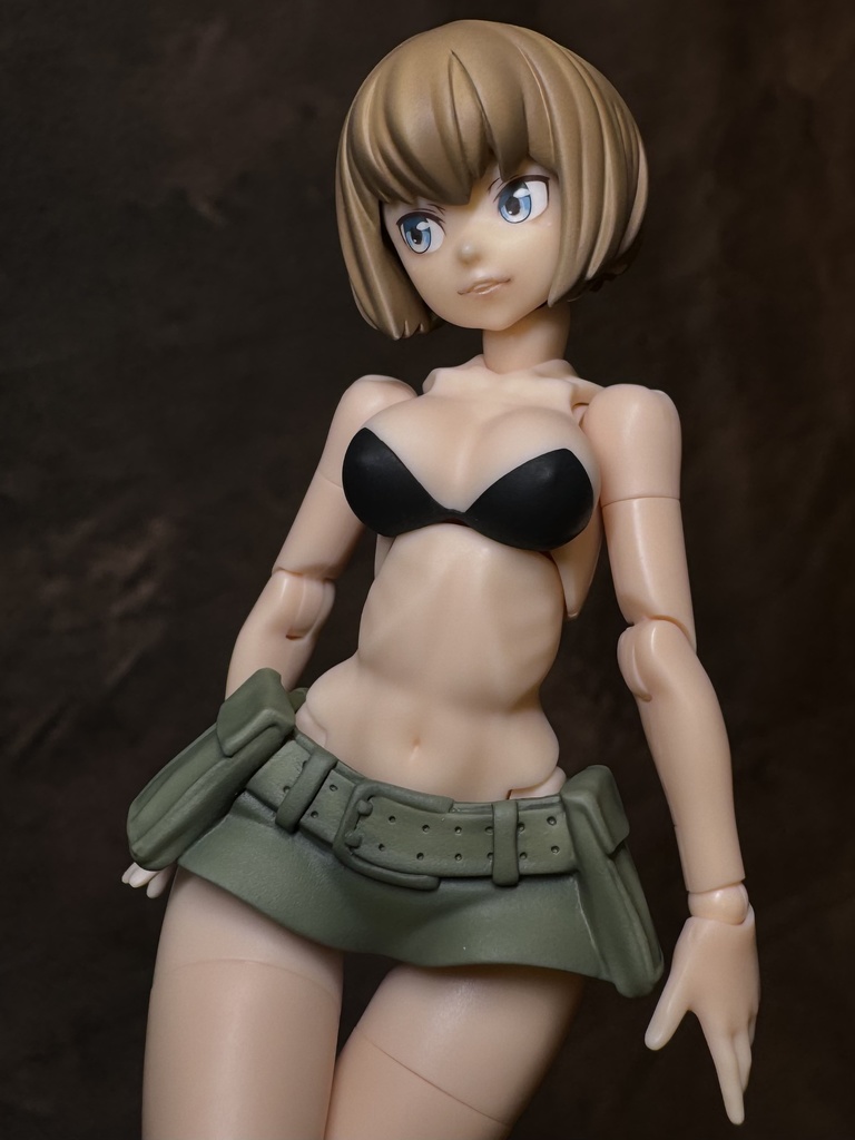 メガミデバイス バスタードール用ボディパーツ C(ブラック) ◆プラス ミリタリースカート+ショートボブ