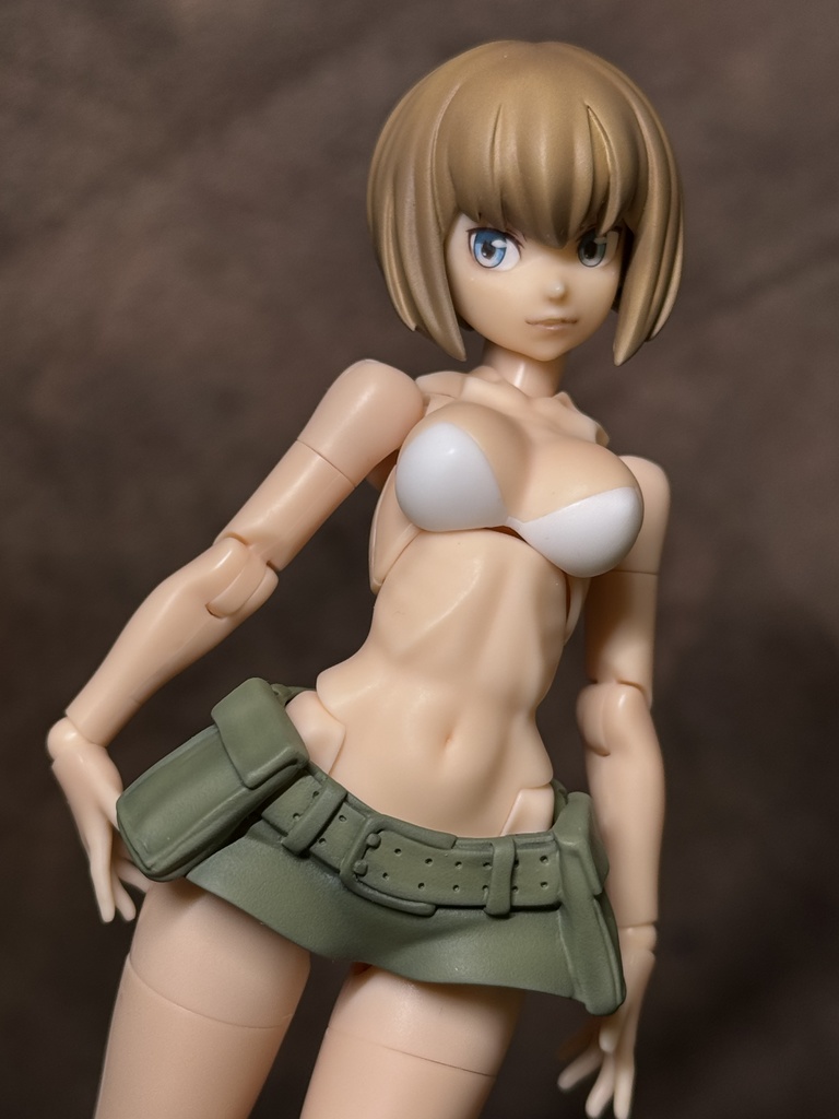 メガミデバイス バスタードール用ボディパーツ C(ホワイト) ◆プラス ミリタリースカート+ショートボブ