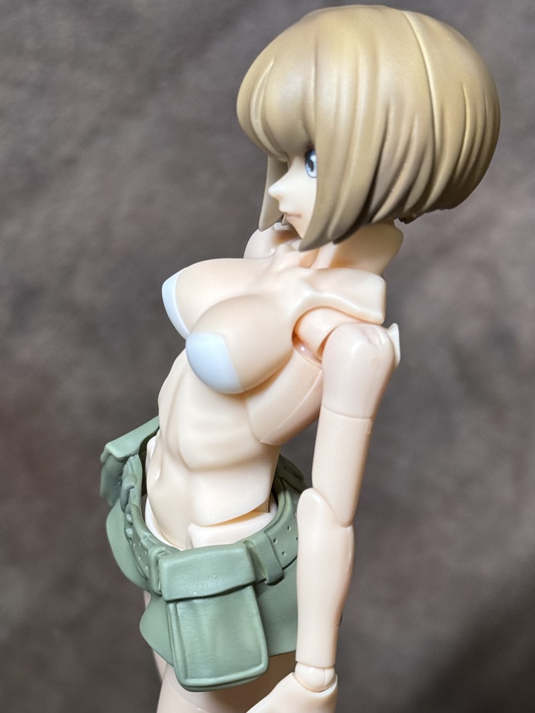 メガミデバイス バスタードール用ボディパーツ C(ホワイト) ◆プラス ミリタリースカート+ショートボブ