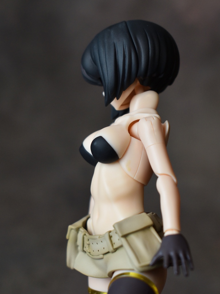 メガミデバイス PUNI☆MOFU用ボディパーツ C (ブラック)プラス ミリタリースカート+ショートボブ