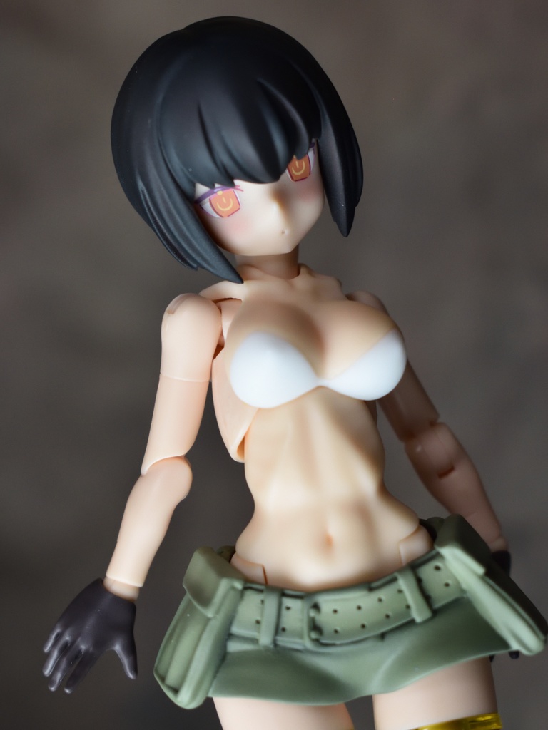 メガミデバイス PUNI☆MOFU用ボディパーツ C (ホワイト)プラス ミリタリースカート+ショートボブ