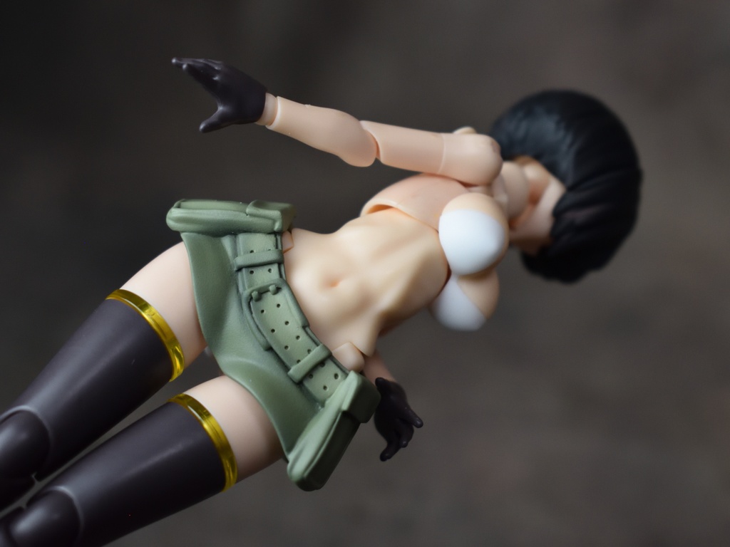 メガミデバイス PUNI☆MOFU用ボディパーツ C (ホワイト)プラス ミリタリースカート+ショートボブ