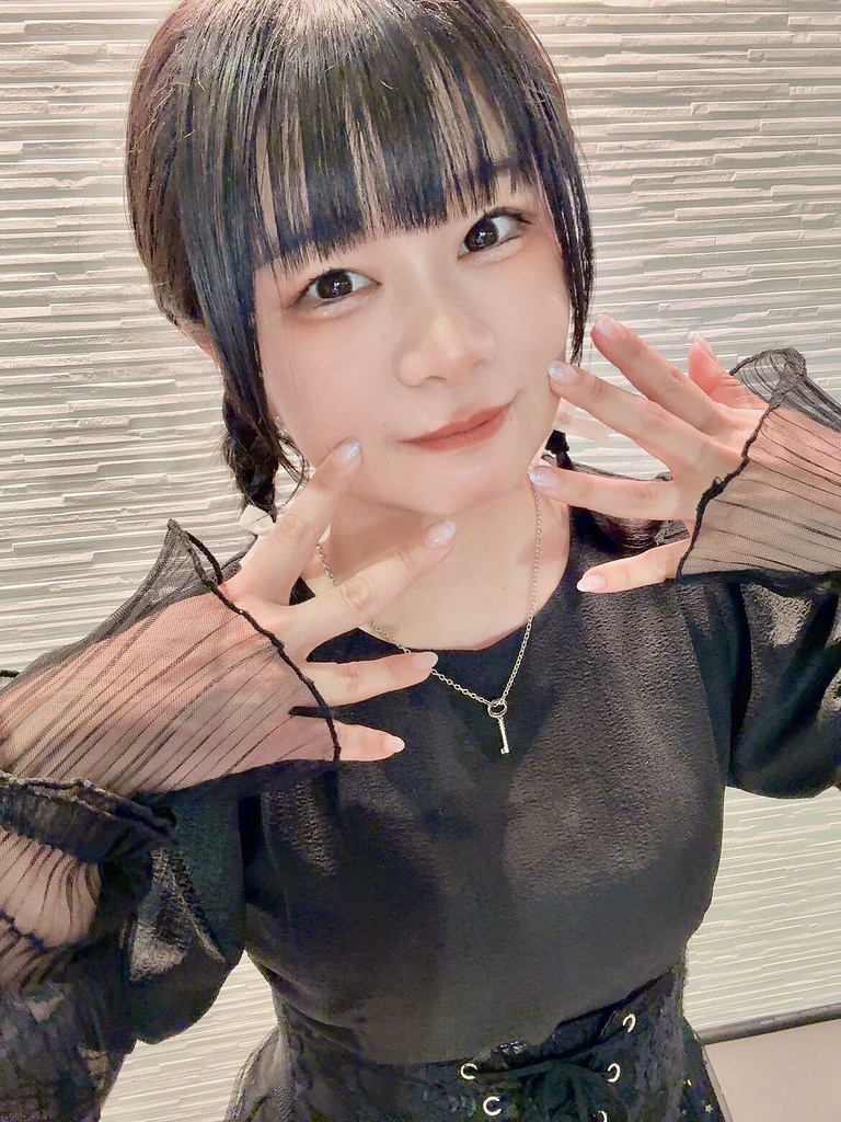 【10/28】市川うららFM「百山月花のムーンジックラジオ」（チェキ／動画）