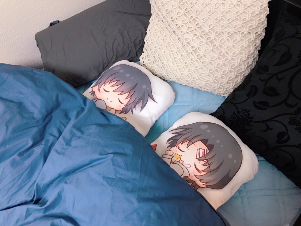 悟と御子原のすやすや添い寝クッション