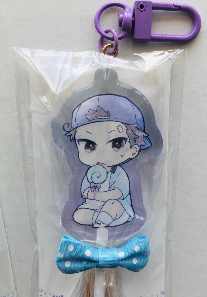 鳳宍グッズ(アクキー、アクスタ、缶バッジ等)