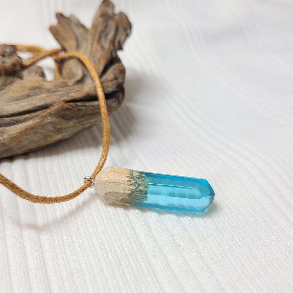 【ウッドレジン】水縹シリーズ / 水晶柱