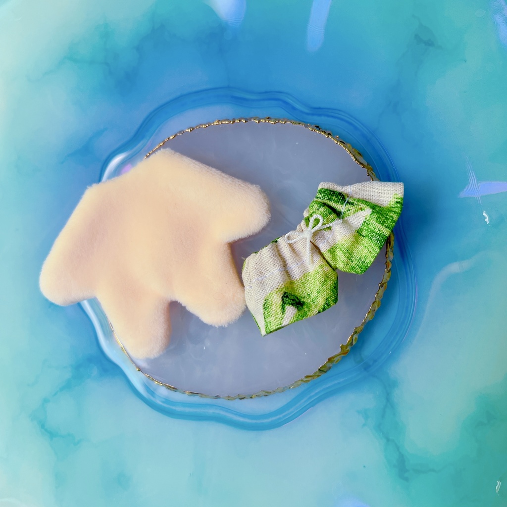 NUDEタイツと海パンセット