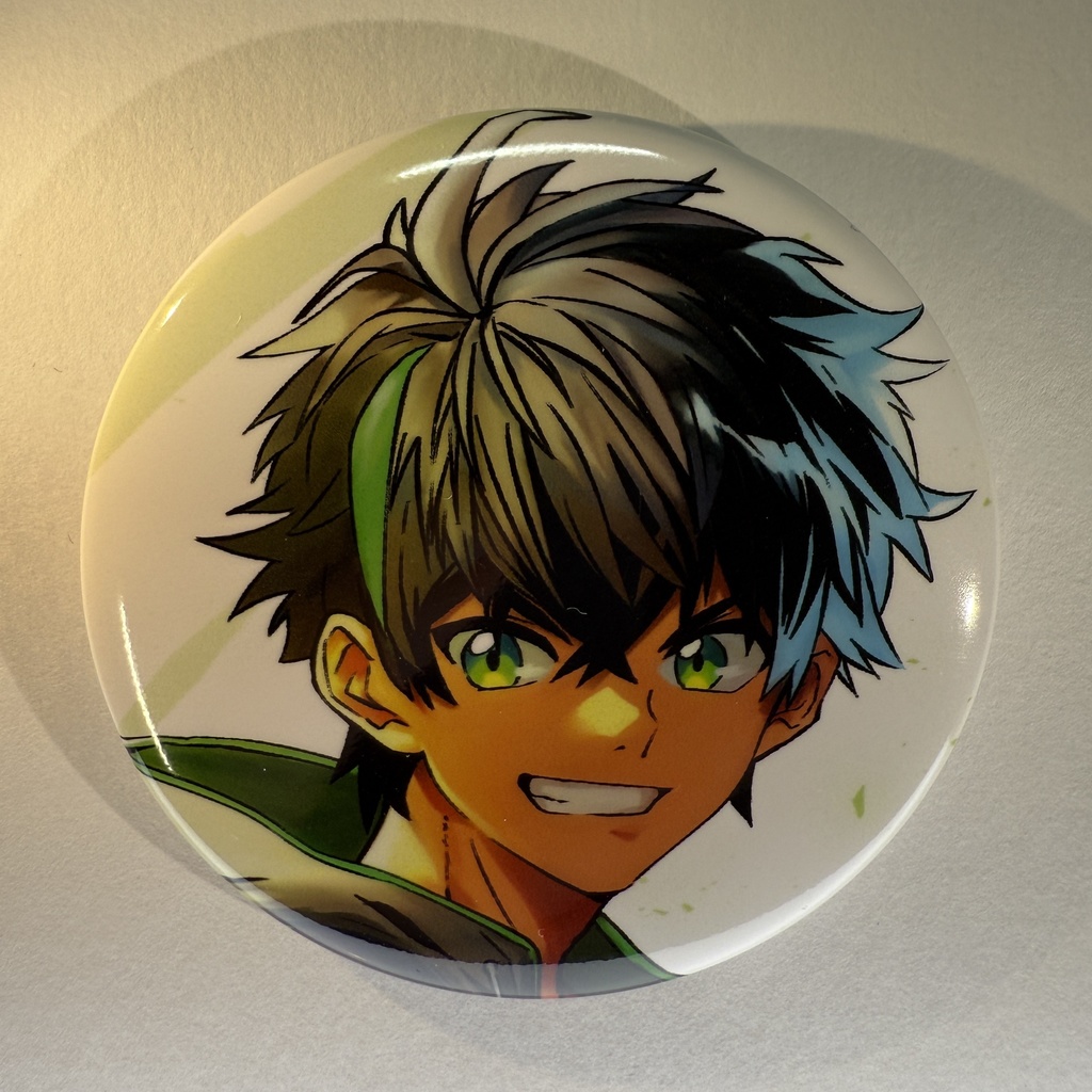 きわむ 私服 缶バッジ