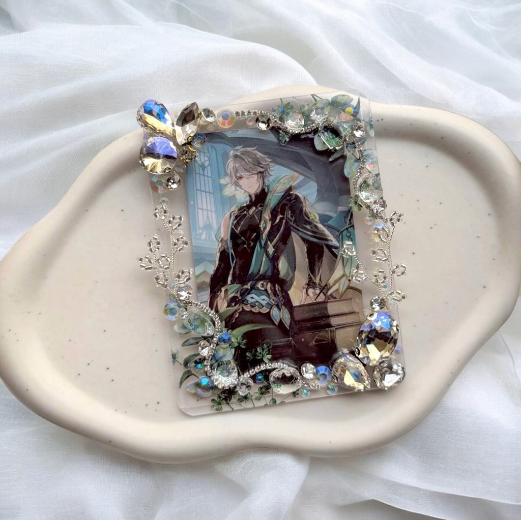 【一点限定】世界観を纏う推しのための展示用トレカケース（写真映え重視）vol.1