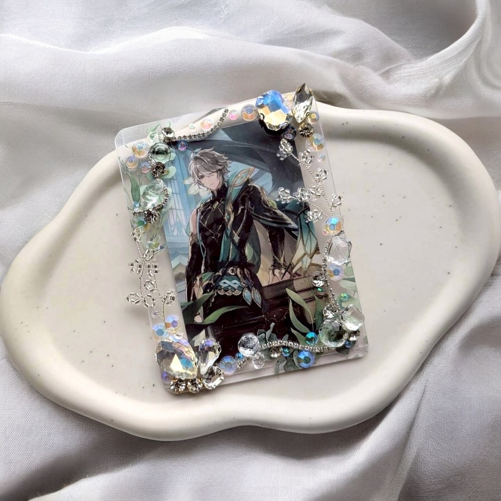 【一点限定】世界観を纏う推しのための展示用トレカケース（写真映え重視）vol.4