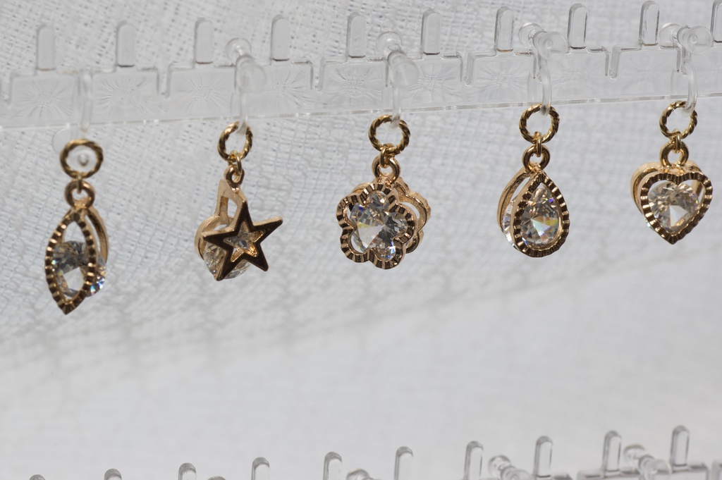 CBジルコニアイヤリング