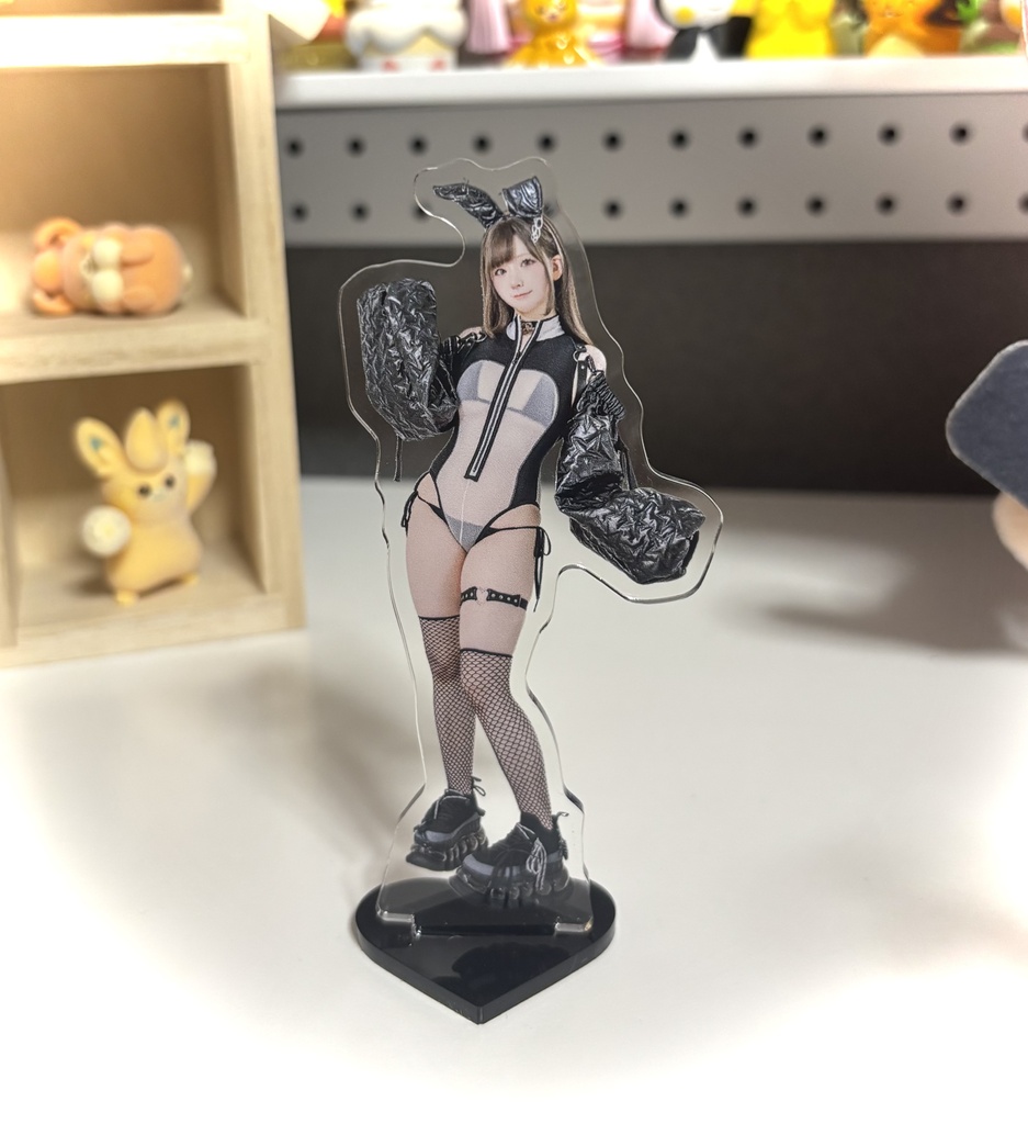 逆パンクバニーアクスタ