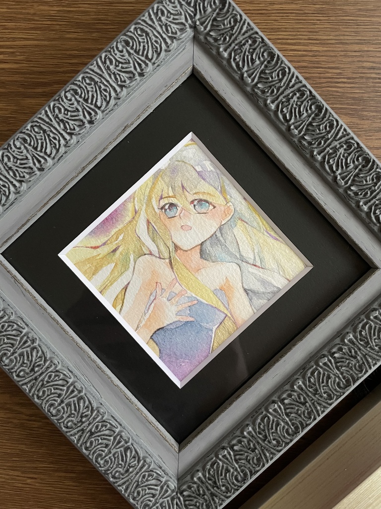 金と銀の額装水彩画