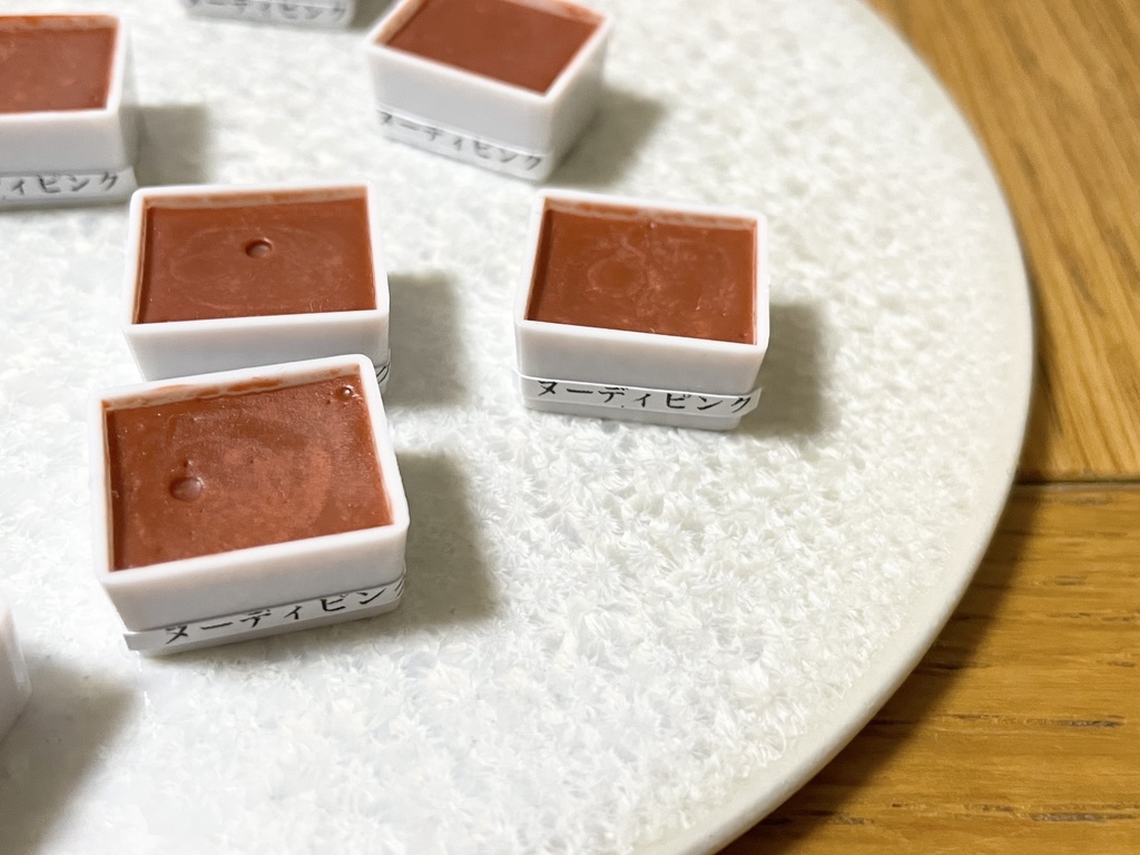 ヌーディピンク