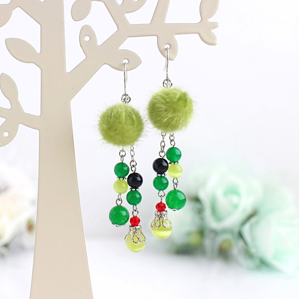 【wrwrd!】 メンバーイメージ天然石ピアスorイヤリング(ファータイプ)