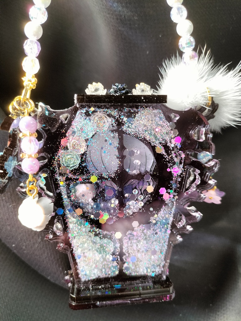 キラキラ棺桶アクリルキーホルダー