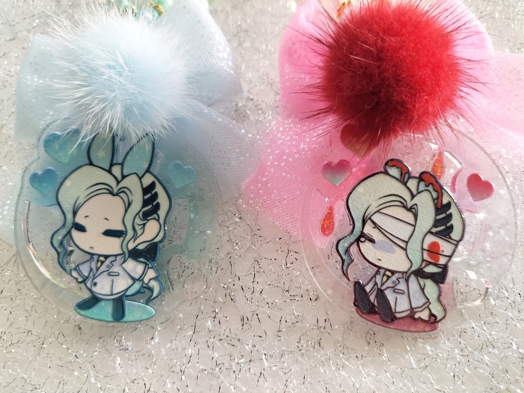 ユーリのうさみみ&みみそぎアクキー