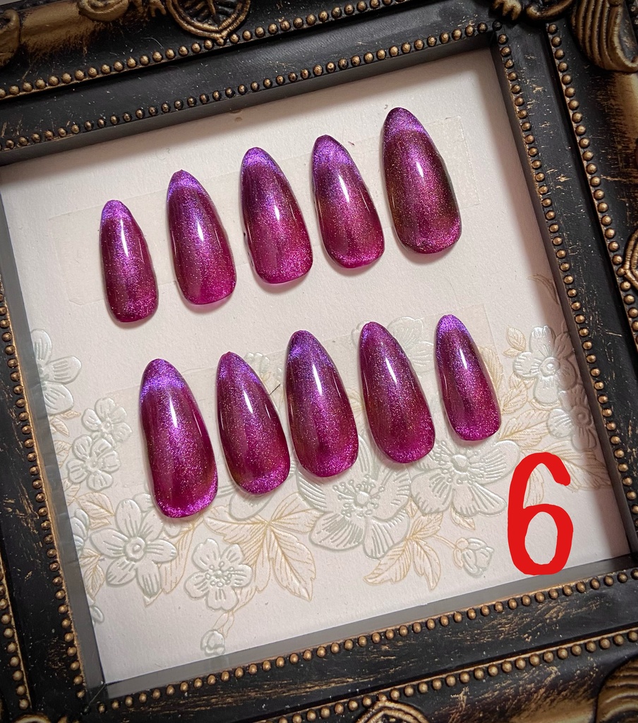 瞳イメージネイルチップ