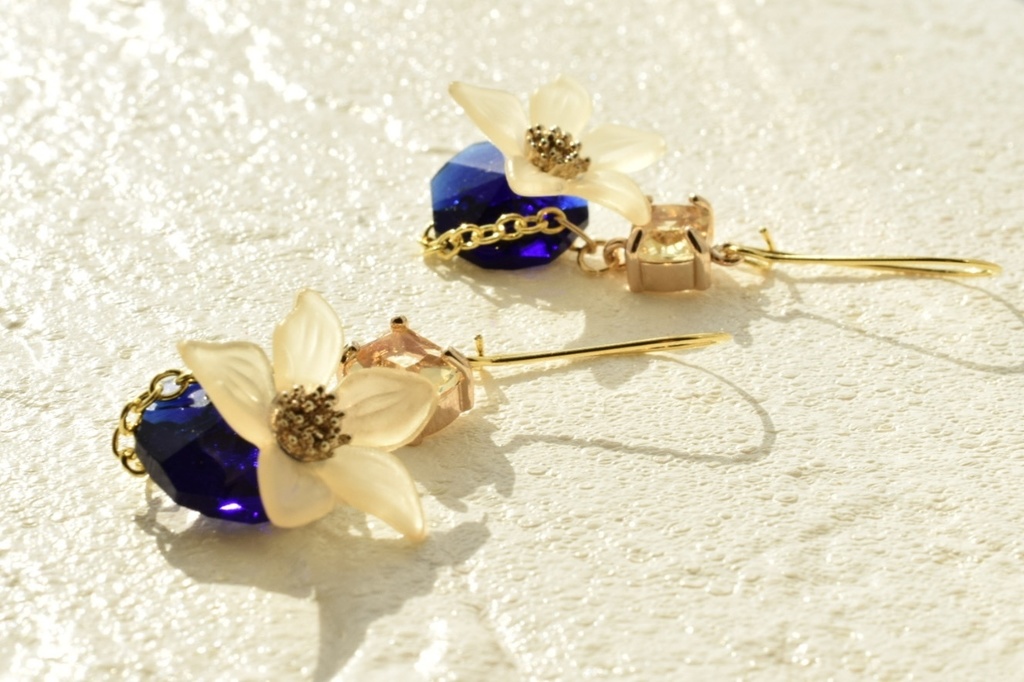 蜂楽廻 イメージピアス