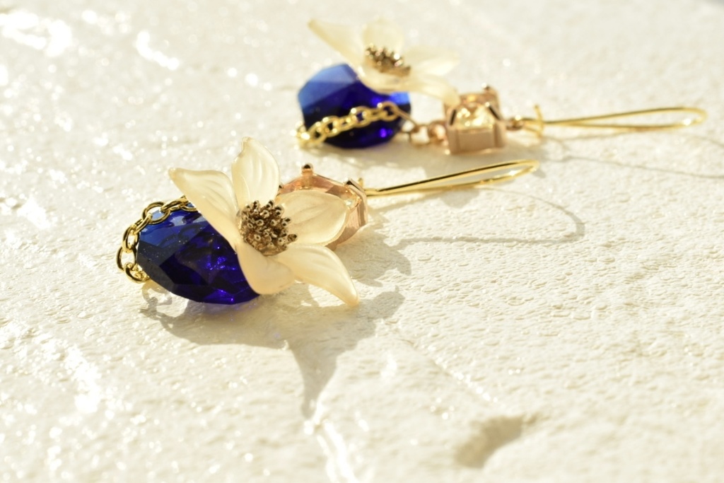 蜂楽廻 イメージピアス