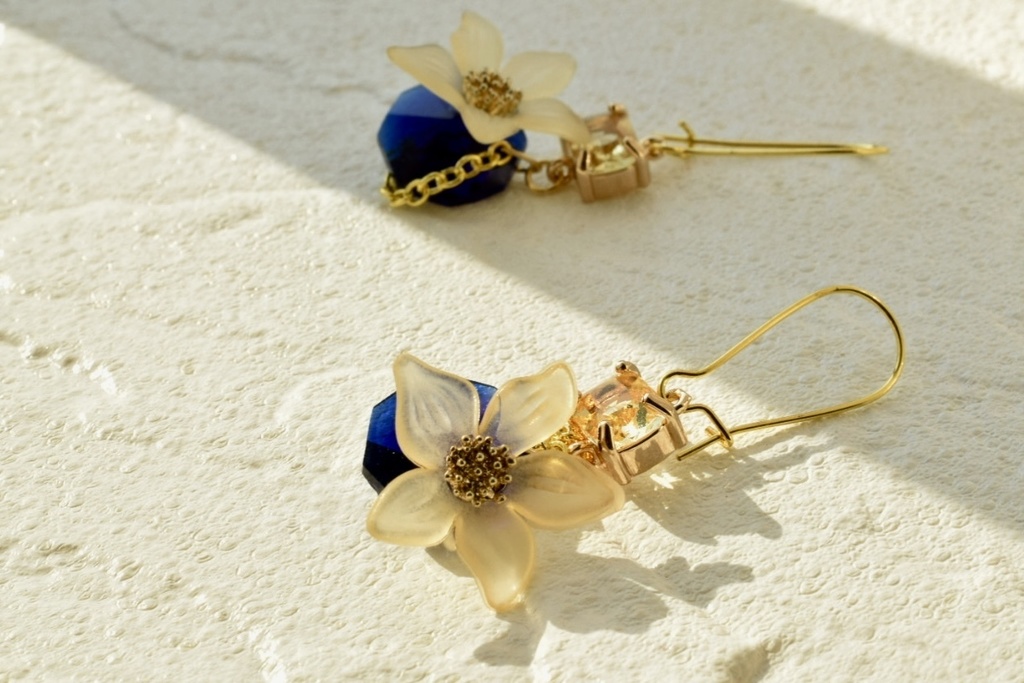 蜂楽廻 イメージピアス