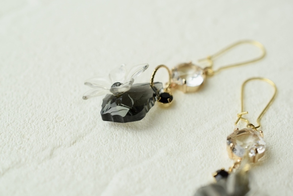 凪誠士郎 イメージピアス