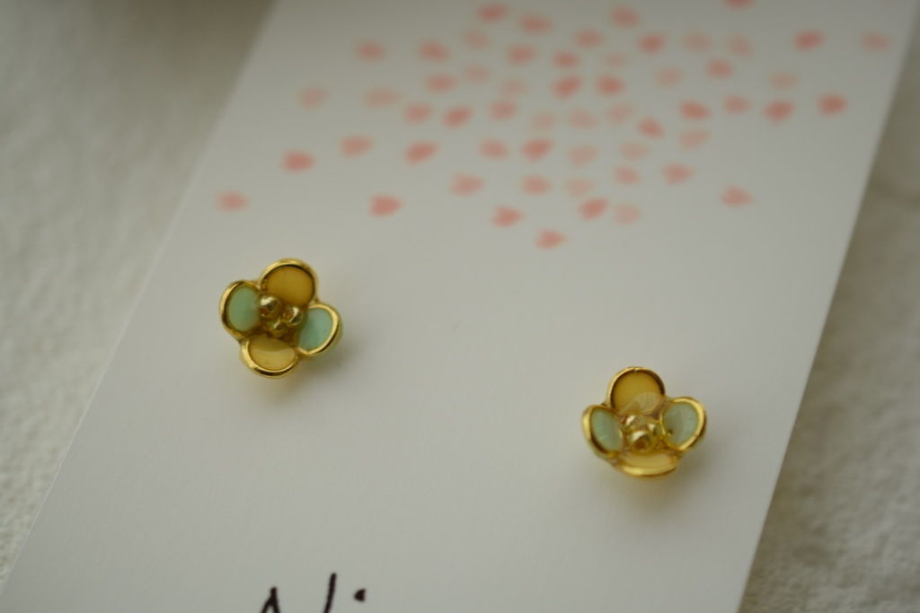 もちの髪飾りとおそろいピアス【源氏兄弟】