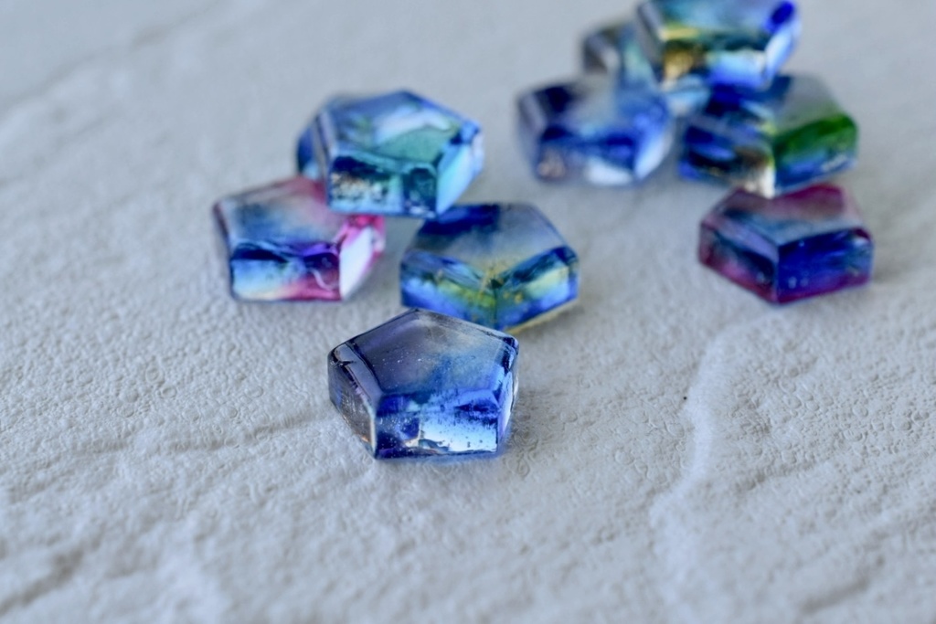 ブルーロック イメージピアス