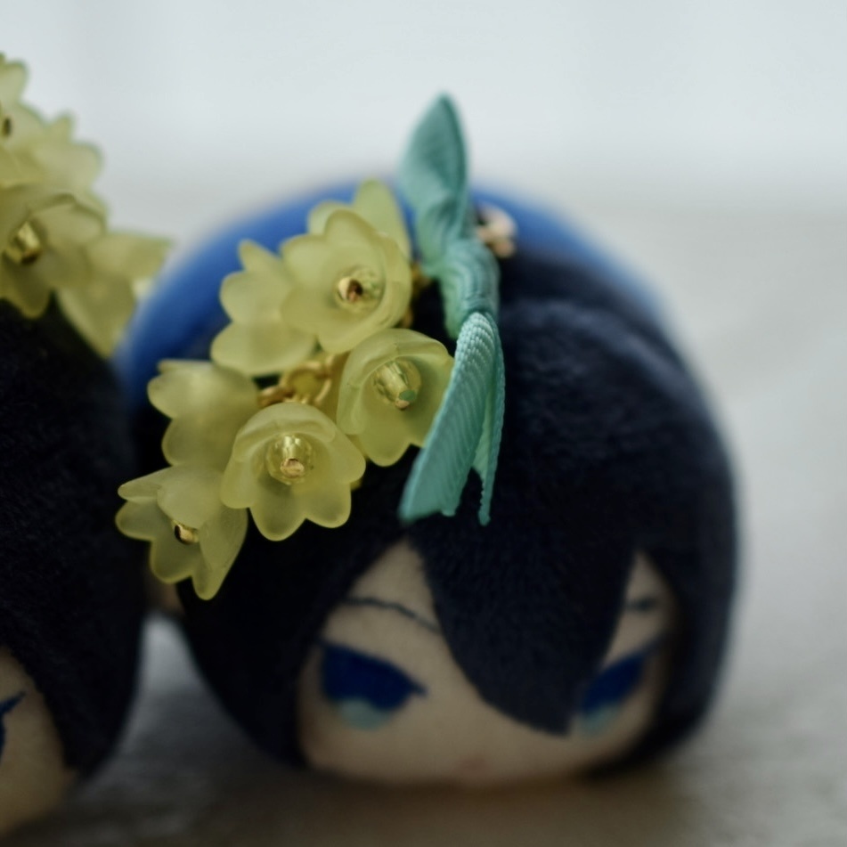 幸せのベルの髪飾りとピアス