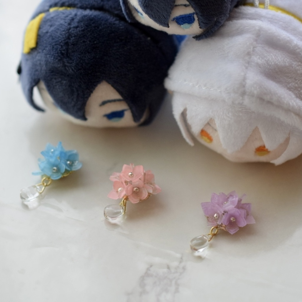 紫陽花と雨粒の髪飾り