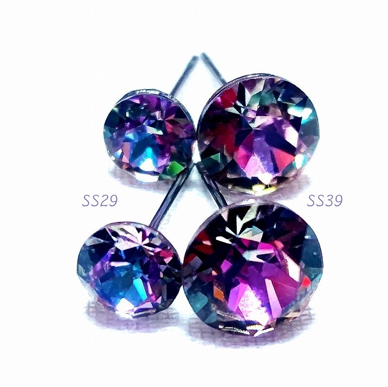 スワロフスキーのサージカルステンレスピアス【クリスタルヴィトレイルライト】