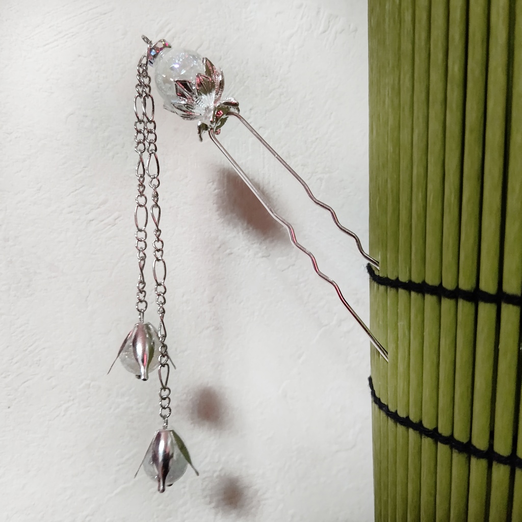 蓮花の2本足簪 クラッククリスタル(クラック水晶)シルバーカラー