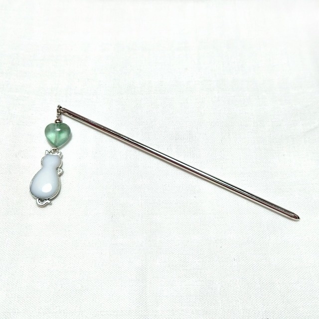 白猫と蛍石の簪