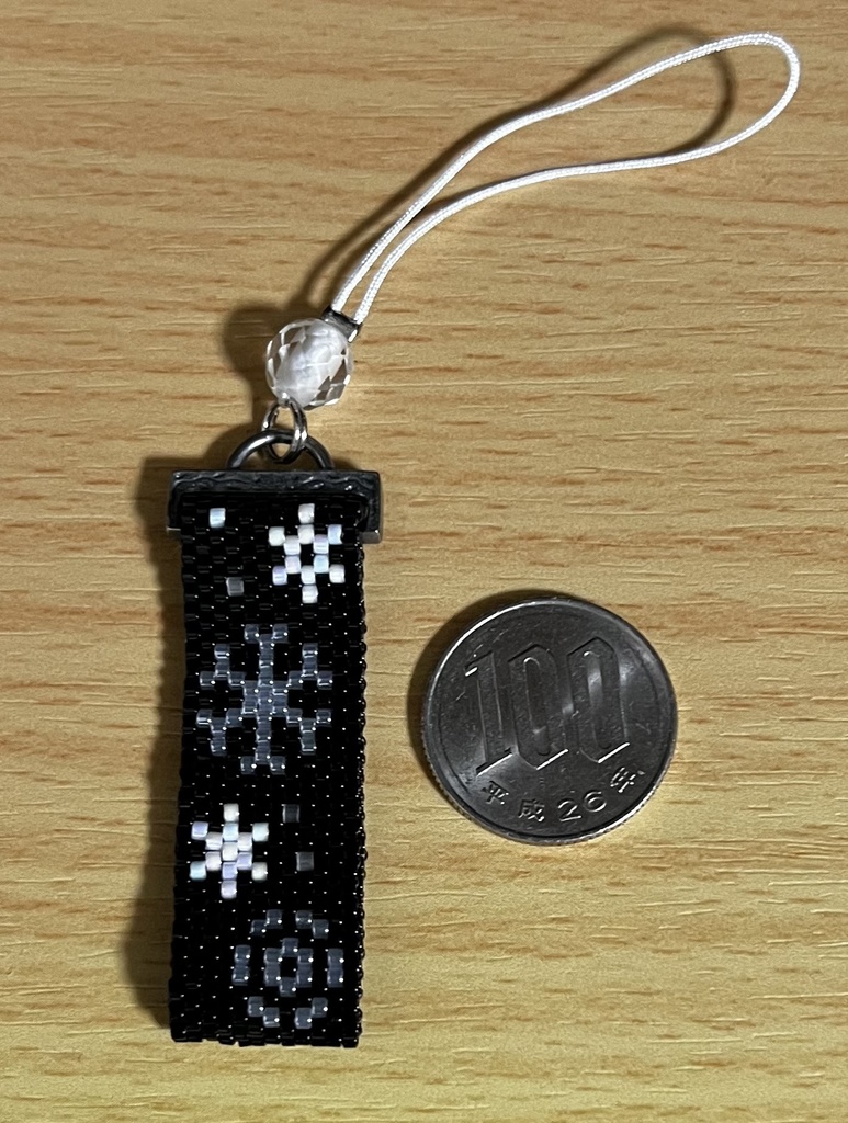 雪の結晶ストラップ
