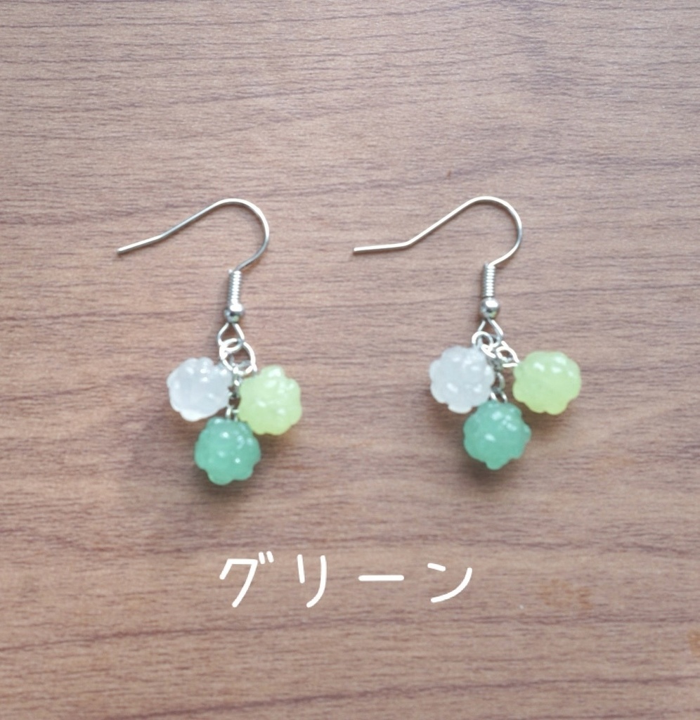 金平糖みたいな推しカラーピアス
