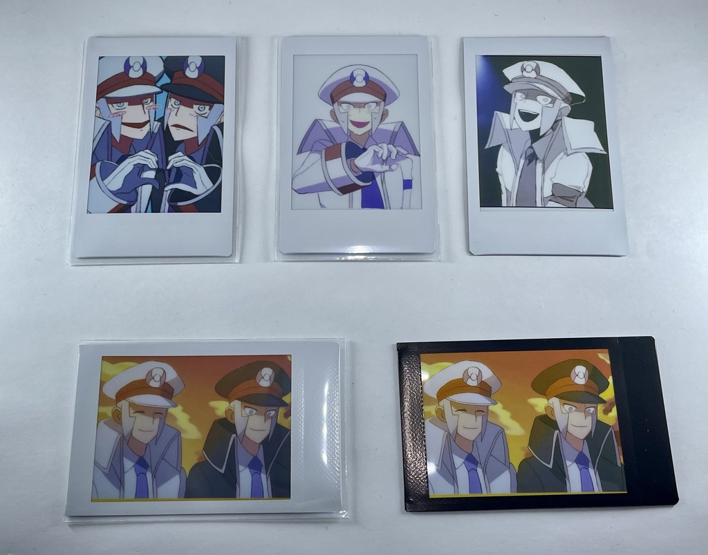 チェキ4枚セット(チェキ枠白黒選べます) ノベルティ付き