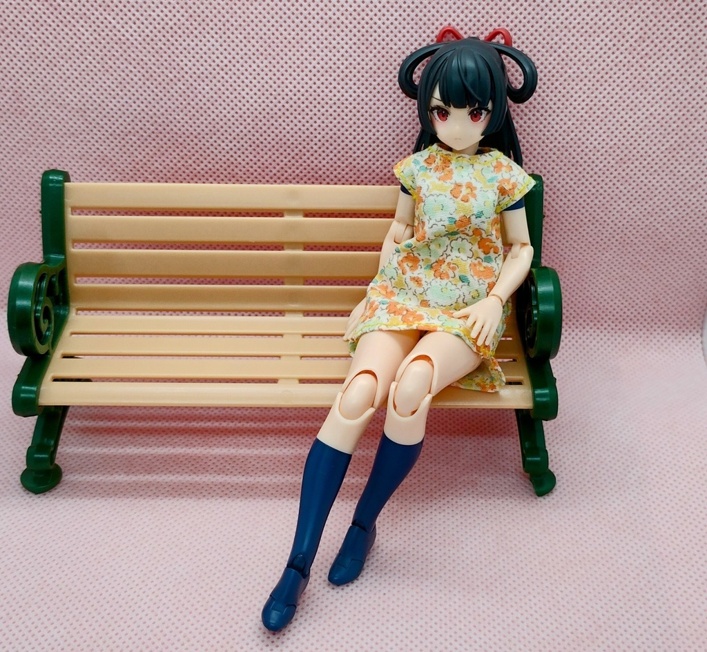 1/12　黄色い花柄ワンピース