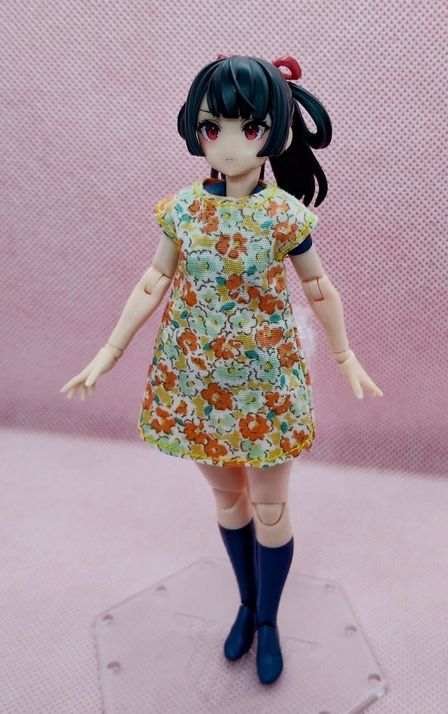 1/12 黄色い花柄ワンピース