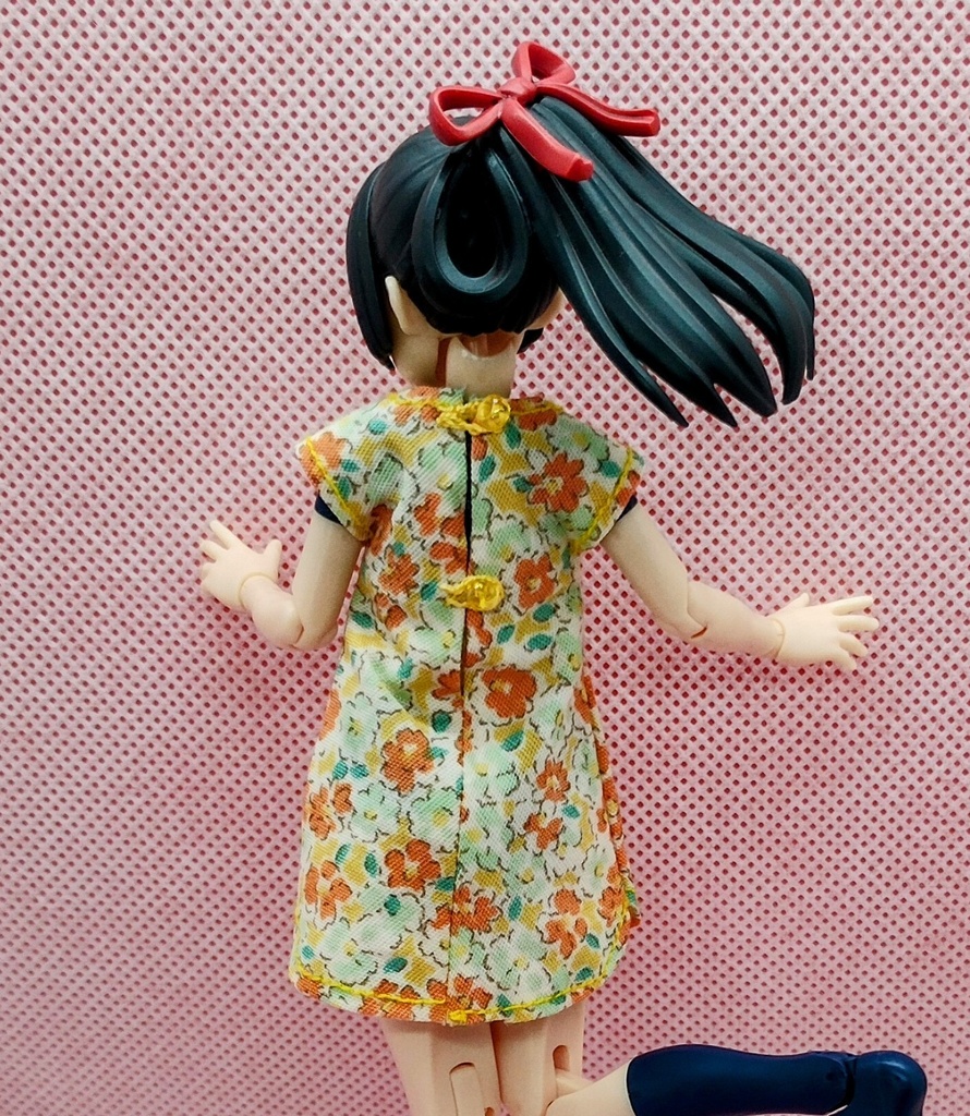 1/12 黄色い花柄ワンピース