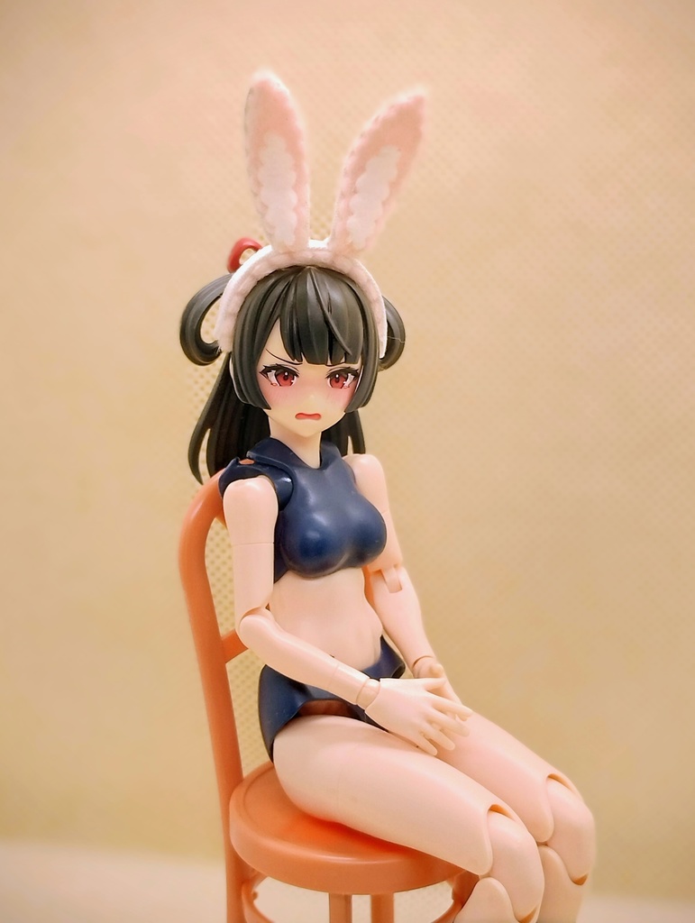 1/12　うさ耳カチューシャ