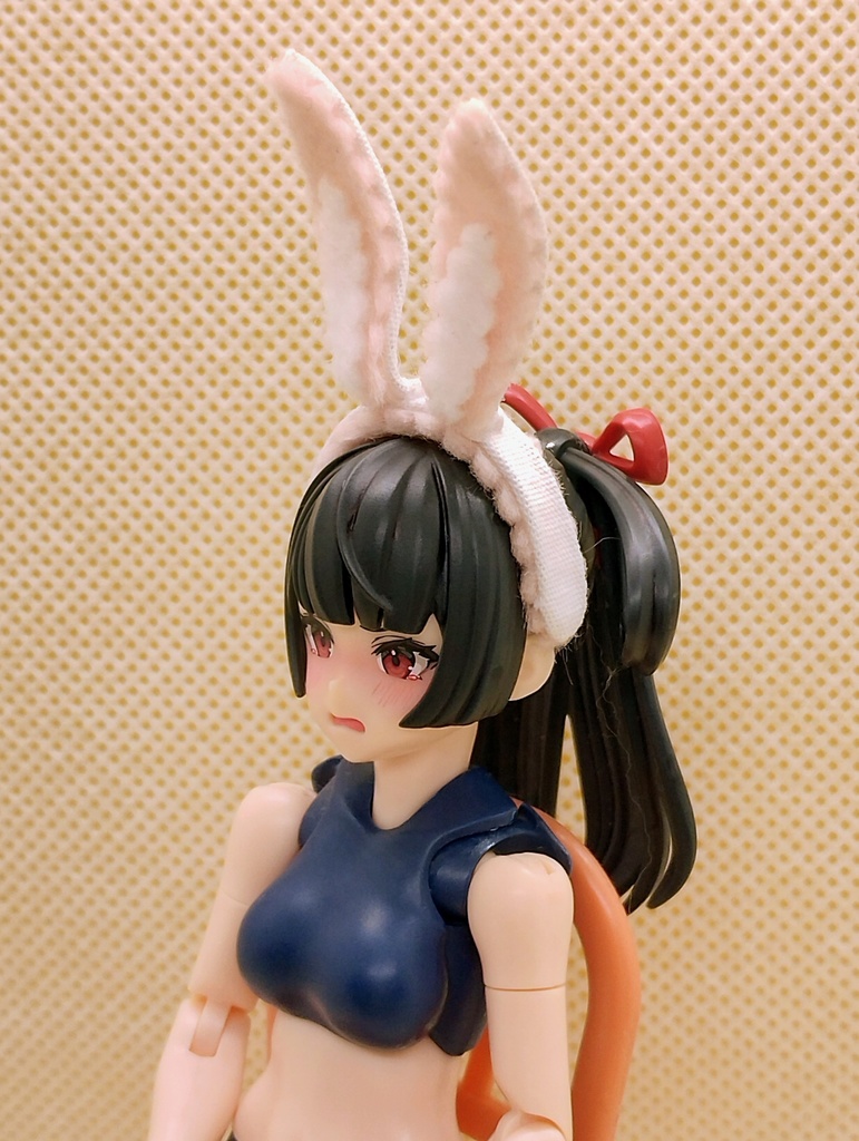 1/12　うさ耳カチューシャ