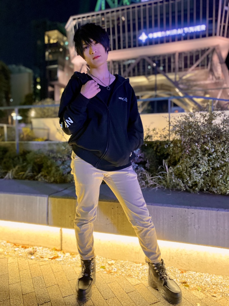 【数量限定版】ジップパーカー オーバーサイズ  N/R NEW RIVER