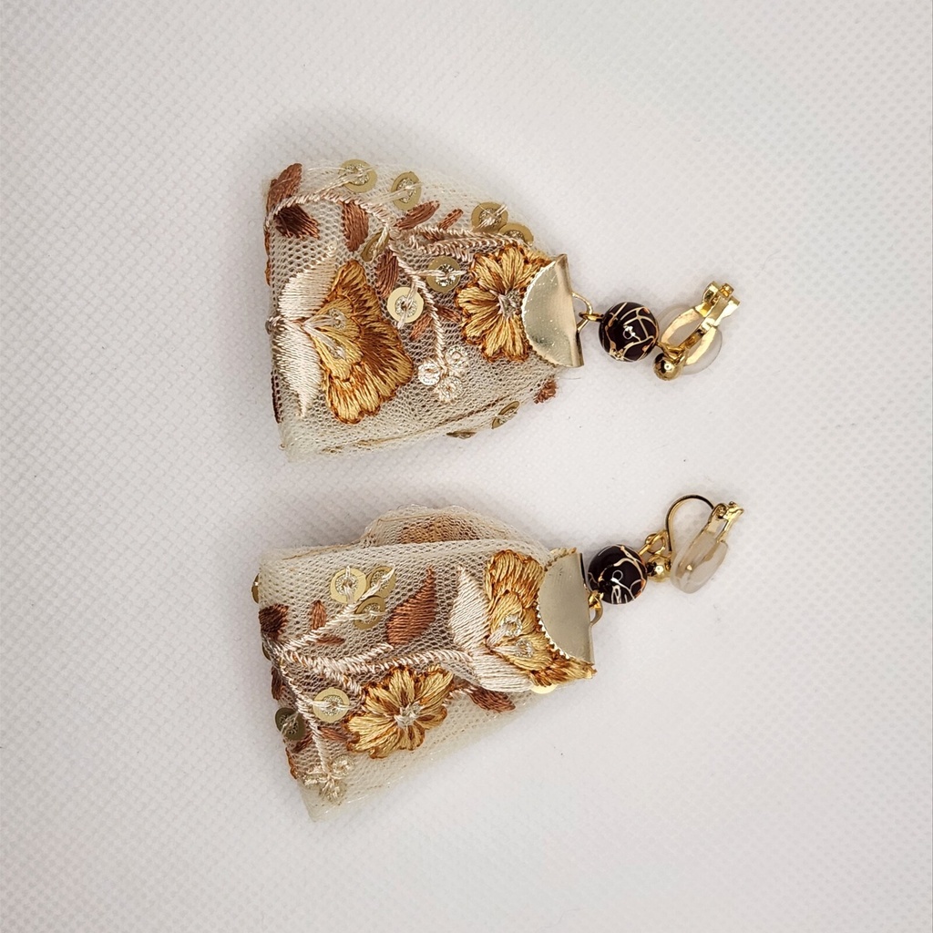 インド刺繍リボンイヤリング(ピアス)