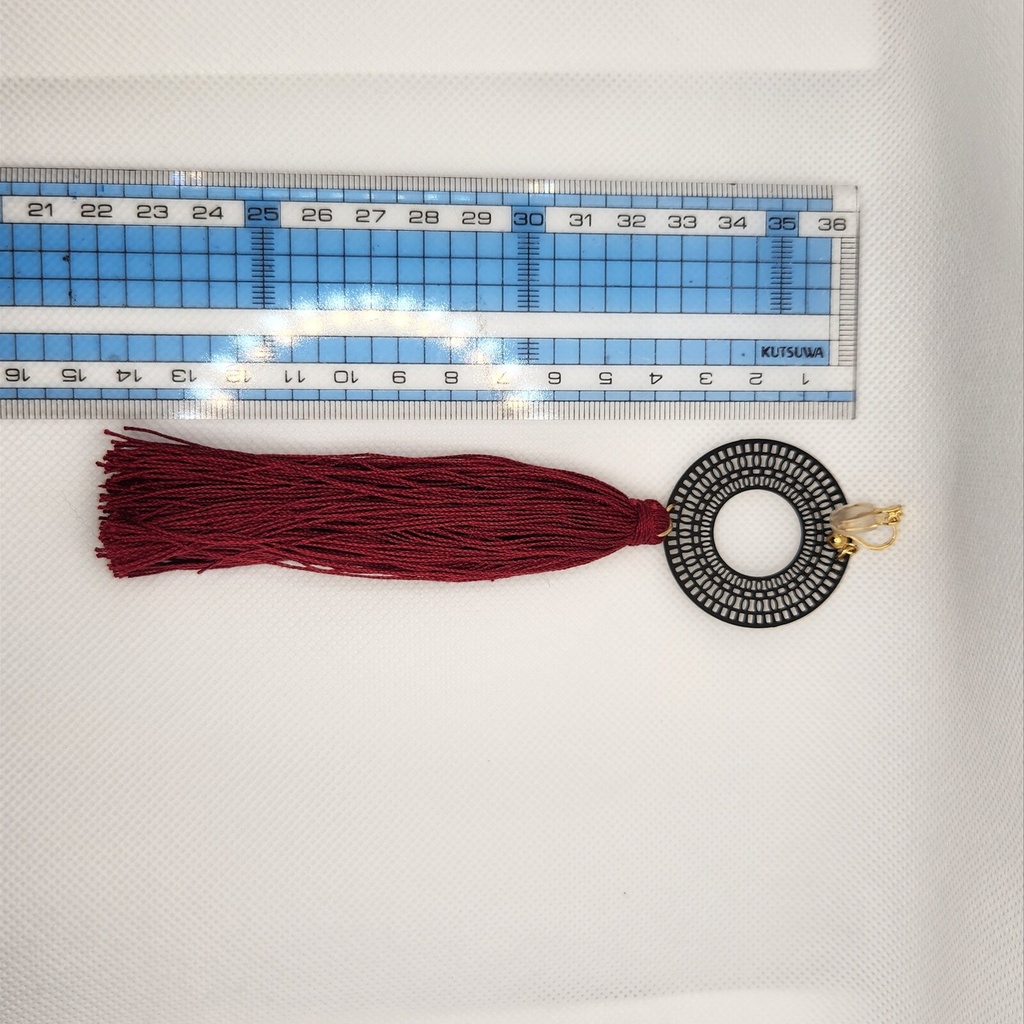 ワインレッドロングタッセルイヤリング(ピアス)