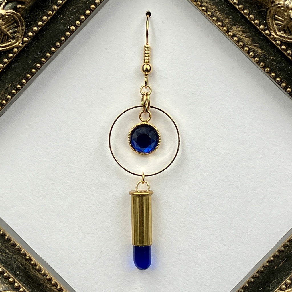 【片耳用 ピアス】レジンバレット /フープ【ロイヤルブルー】