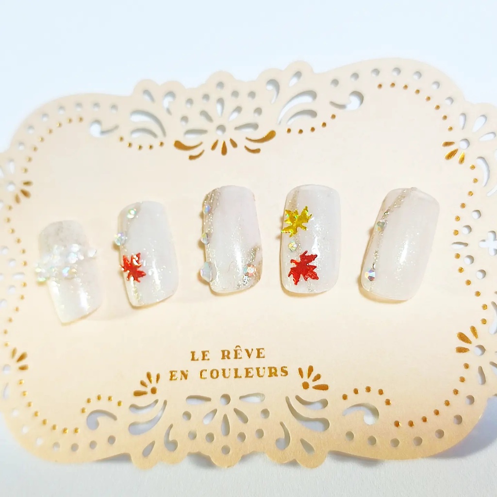 ★オーダーネイルチップ★イケメンシリーズイメージ 二人で紅葉狩りイメージ