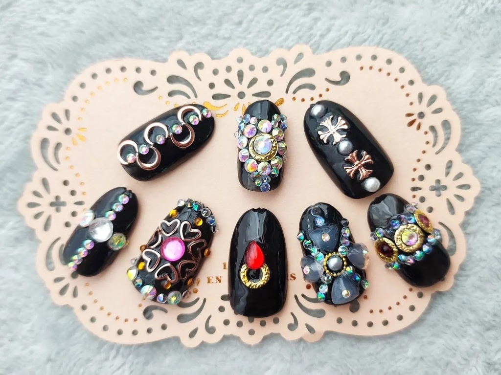 ☆オーダーネイル☆イケメンシリーズイメージ 推しのイメージはブラックのネイル